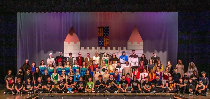 The crew of Spamalot snaps a picture after the final performance.