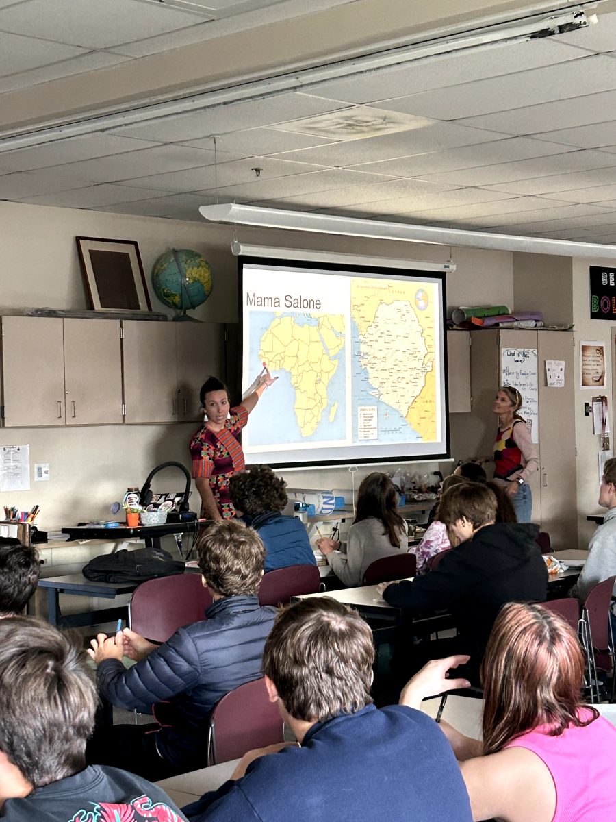Silver Creek science teacher Stephanie Owen guest lectures in the Integrated 9 class. She shares her experiences living in Sierra Lione. 