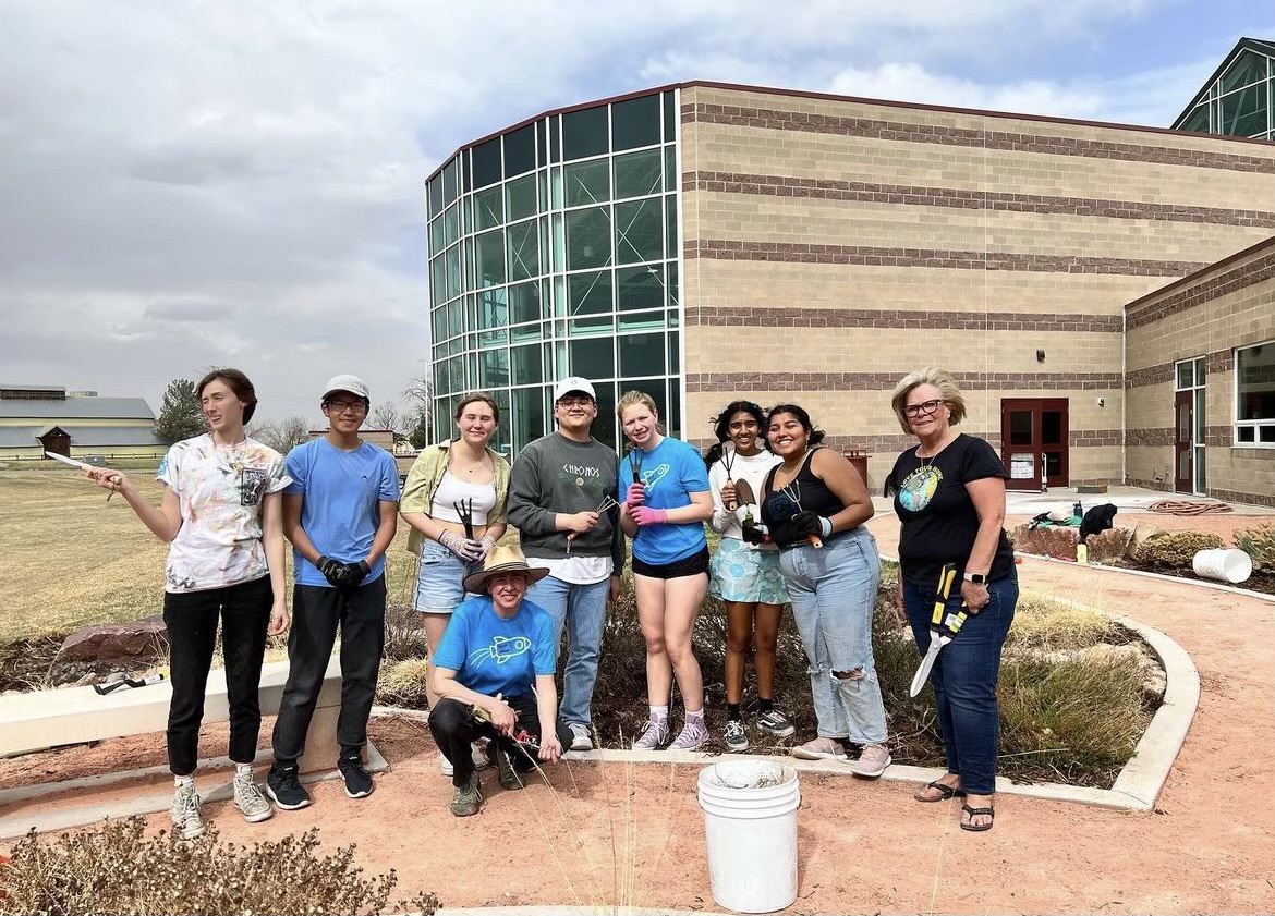 Photo courtesy of Kavya Kataria 

April 25, 2022, the Enviro Club was doing a school clean-up, focusing on weeding and cleaning up any litter outside the cafeteria. From left to right is Tess Norcut, Boonyakorn Nampatipatpong, Emma Milczuk, Hunter Dominquez, Noella Weber, Kavya Kataria, Rakhi Kataria, Barbara Keith and Carmen Rubino in front. 