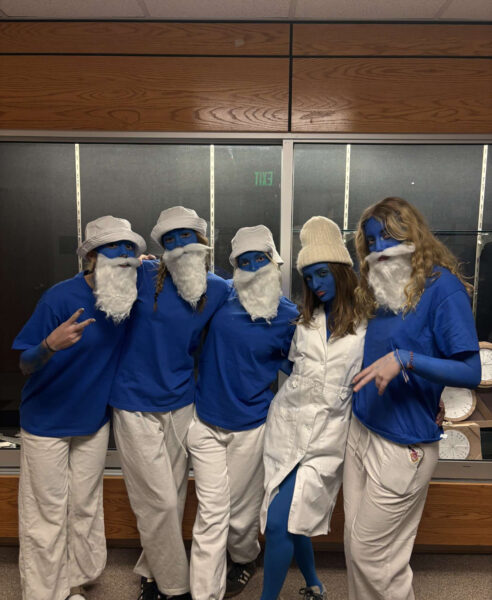 Going the extra mile, some Silver Creek seniors turned blue for Halloween! Left to Right: Carlynn Foley, Sydney Evans, Ainsley Samatas, Riley Andrews, and Mallory Gahn. 
Photo courtesy of Sydney Evans 