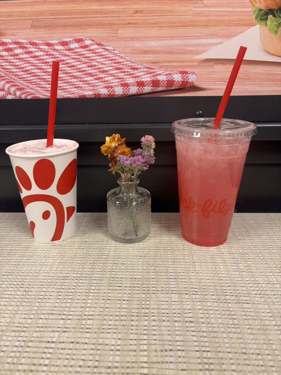 (left to right) Chick-fil-A’s Pineapple Dragonfruit Frosted lemonade and Pineapple Dragonfruit original lemonade 